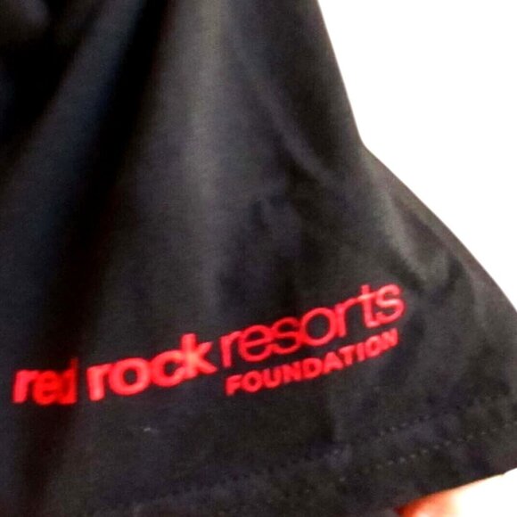 XL Black T-Shirt Port & Company Vegas Strong Red Rock Resorts - Picture 2 of 3